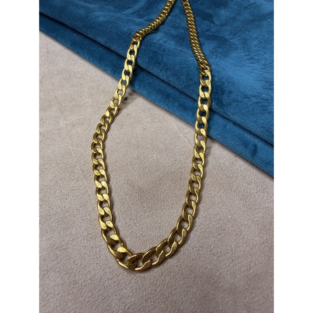Vintage Avon NR Gold Tone Chunky Curb Chain Necklace 18 Inch